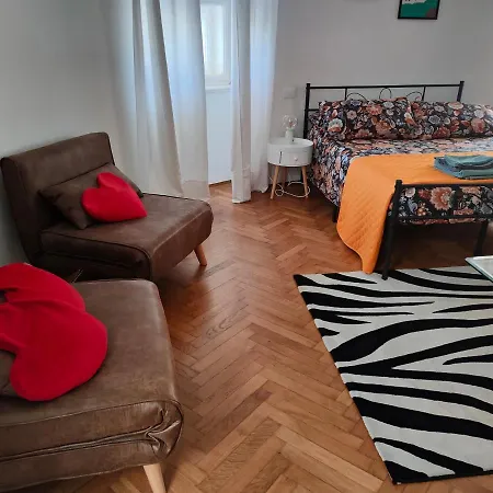 Volta 8 Διαμέρισμα *