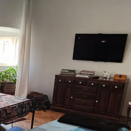 Volta 8 * Τεργέστη