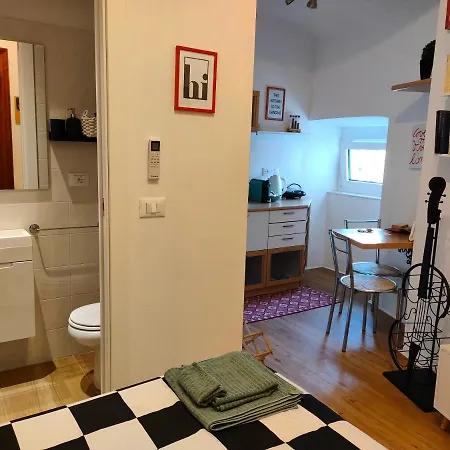 Appartement Volta 8 *